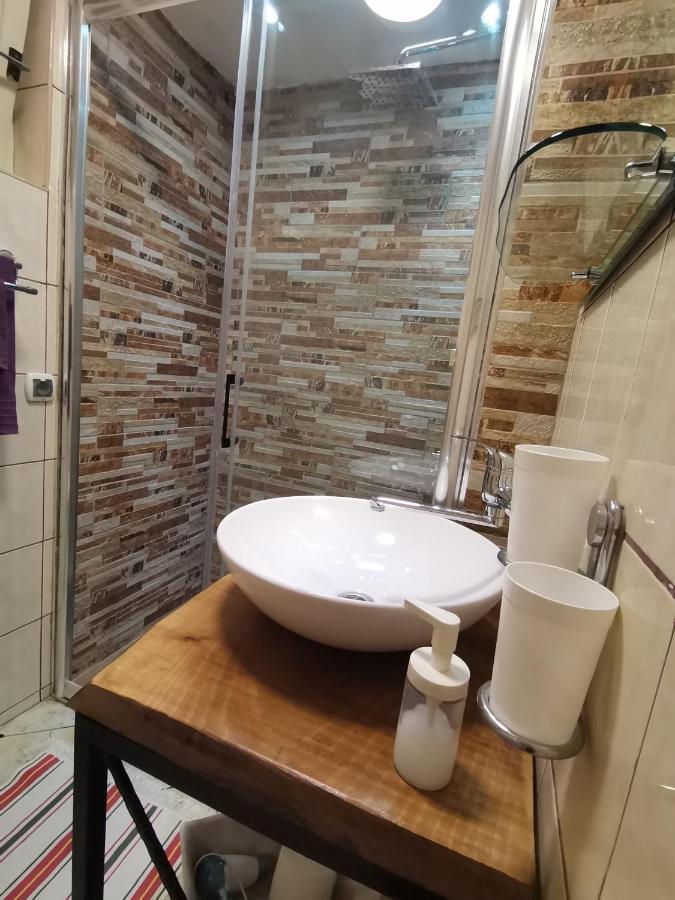 Natura Apartment Belgrado Buitenkant foto