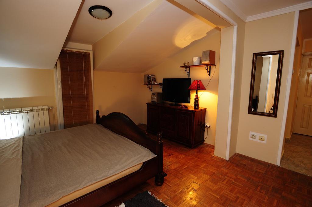 Natura Apartment Belgrado Buitenkant foto