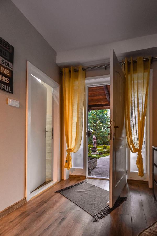 Natura Apartment Belgrado Buitenkant foto